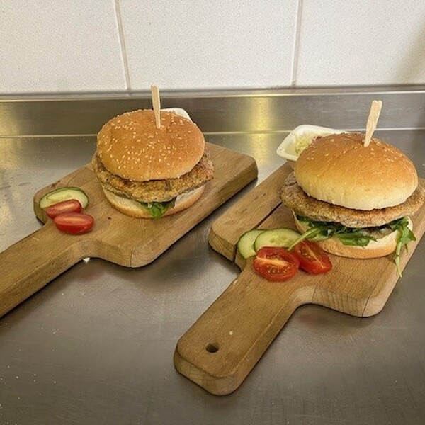 Buitenrit met lunch in het bos